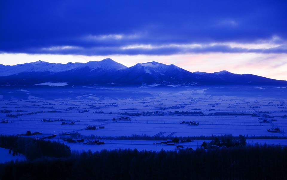 �ʐ^,�f��,����,�t���[,�t�H�g,�N���G�C�e�B�u�E�R�����Y,���i,�ǎ�,�x�ǖ�̖閾��, �ጴ, �R, ��, ��