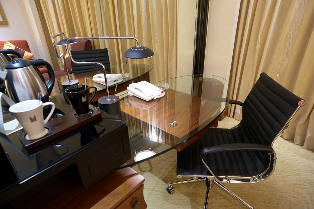 �ʐ^,�f��,����,�t���[,�t�H�g,�N���G�C�e�B�u�E�R�����Y,���i,�ǎ�,�K���X�̃f�X�N, �֎q, �C�X, �f�X�N, ��