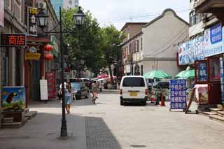 photo,material,free,landscape,picture,stock photo,Creative Commons,Yantai modern architecture, sightseeing spot, Modern architecture, An alley, resort