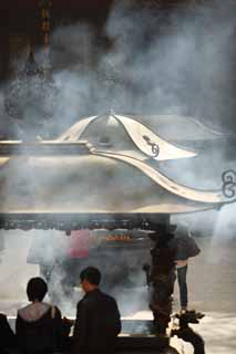 photo,material,free,landscape,picture,stock photo,Creative Commons,A HangzhouLingyingTemple incense holder, Buddhism, An incense holder, worshiper, Smoke