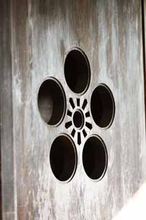 photo,material,free,landscape,picture,stock photo,Creative Commons,An EgaraTenjin-shaShrine door, Shinto shrine, plum, Kamakura, Anger Tenjin