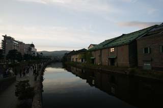 Foto, materieel, vrij, landschap, schilderstuk, bevoorraden foto,Otaru canal avond landschap, Kanaal, Straatlantaarn, De oppervlakte van het water, Baksteen magazijn