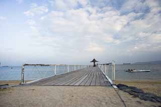 photo,material,free,landscape,picture,stock photo,Creative Commons,A southern country lighter, barge, Wood deck, cloud, The sea