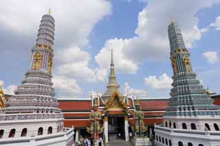 photo,material,free,landscape,picture,stock photo,Creative Commons,A tower of Temple of the Emerald Buddha, Gold, Buddha, Temple of the Emerald Buddha, Sightseeing