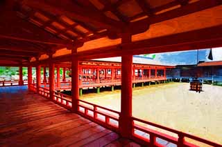 ,,, ,,,   , ,.  

  Itsukushima-jinja   ,   ., Otorii.,   .  ,   cinnabar  