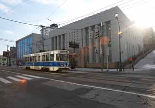 photo,material,free,landscape,picture,stock photo,Creative Commons,A streetcar of Hakodate, streetcar, , Means of transportation, port