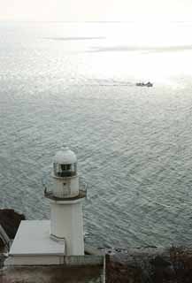 photo,material,free,landscape,picture,stock photo,Creative Commons,The earth Promontory, lighthouse, blue sky, sea, The horizon