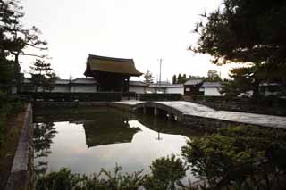 photo,material,free,landscape,picture,stock photo,Creative Commons,Myoshin-ji Temple let go Pond, Egen Kanzan, gate for Imperial messengers, The flower garden pope, temple belonging to the Zen sect