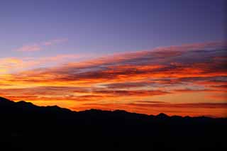 photo,material,free,landscape,picture,stock photo,Creative Commons,The morning of the mountain, ridgeline, The morning glow, cloud, color